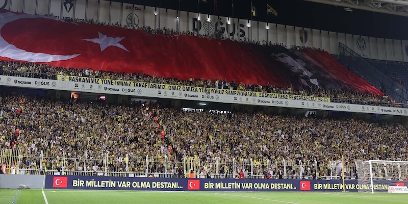 Fenerbahçe'nin Futbol Serüveni: Tarihten Bugüne Yolculuk