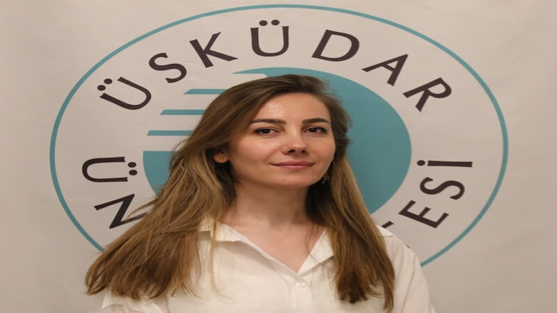 Takma Tırnak ve Kalıcı Oje Tırnak Sağlığını Nasıl Etkiliyor?