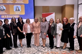 İş Dünyasının Zirvesindeki Kadınlar Dönüşümün Şifrelerini Paylaştı