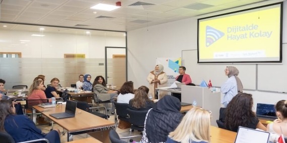 Kadın Girişimciler Dijitalde Güçleniyor